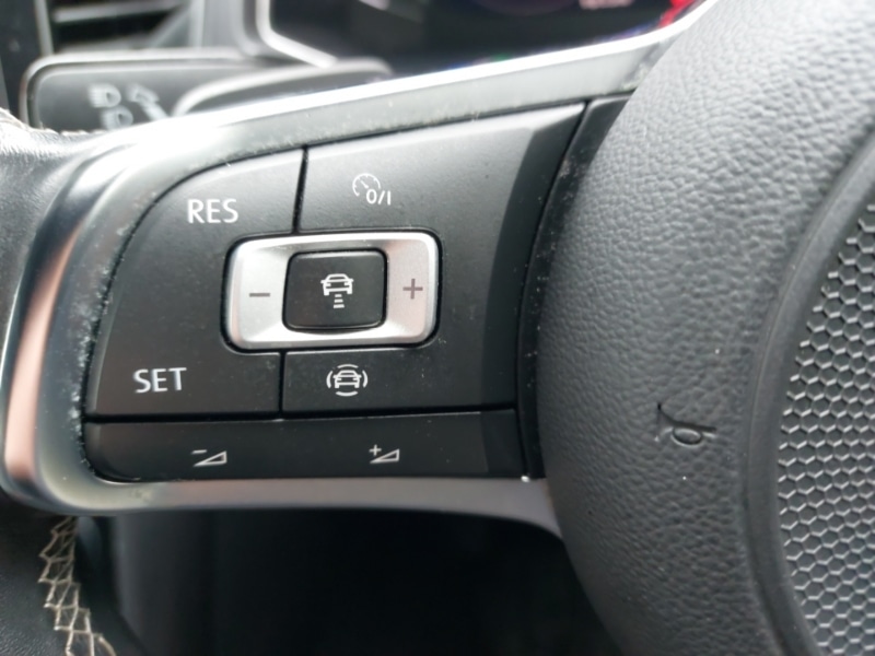 Used Volkswagen T-Roc 2021 for sale - 77907339: Photo 14