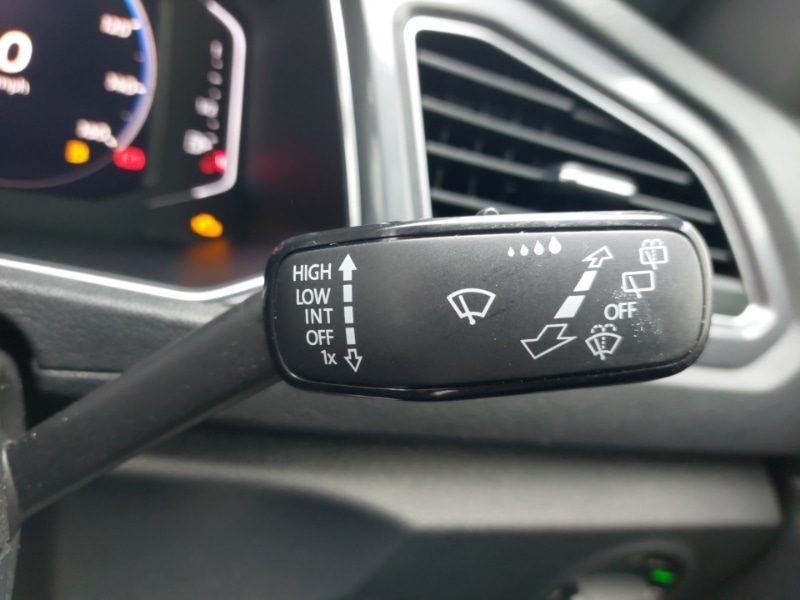 Used Volkswagen T-Roc 2021 for sale - 77907339: Photo 17