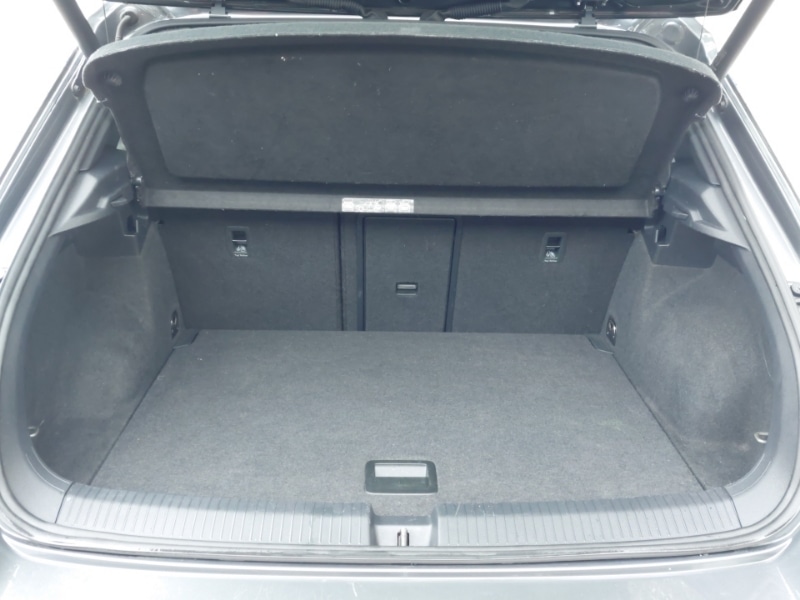 Used Volkswagen T-Roc 2021 for sale - 77907339: Photo 8