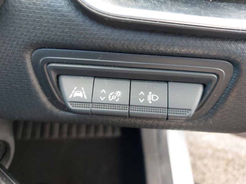 Used Renault Clio 2020 for sale - 78023533: Photo 11