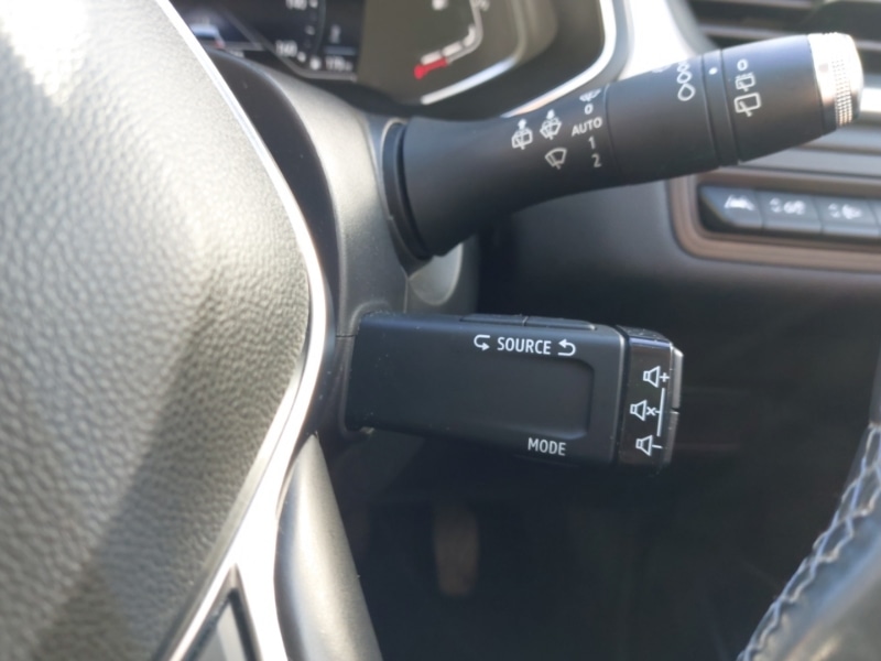 Used Renault Captur 2020 for sale - 76901989: Photo 17