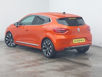 Used Renault Clio 2023 for sale - 76487921: Photo