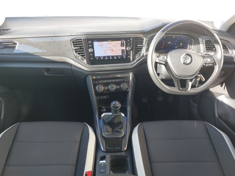 Used Volkswagen T-Roc 2020 for sale - 76848997: Photo 2