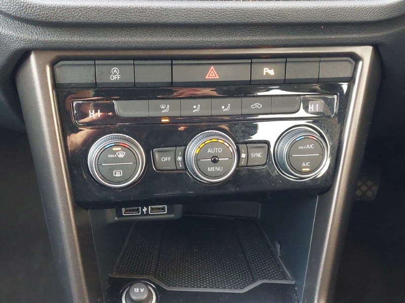 Used Volkswagen T-Roc 2019 for sale - 76683489: Photo 11