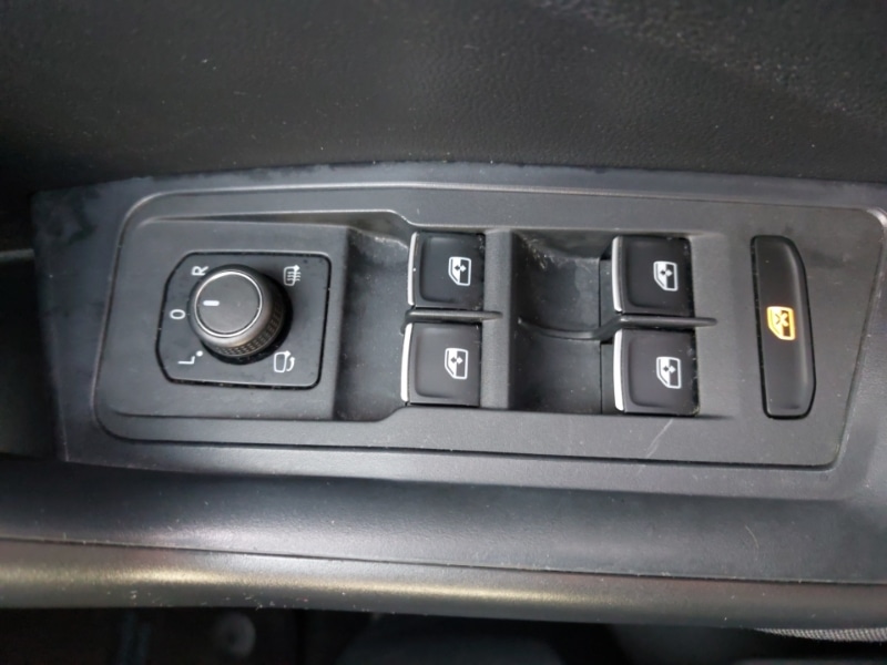 Used Volkswagen T-Roc 2019 for sale - 76683489: Photo 18