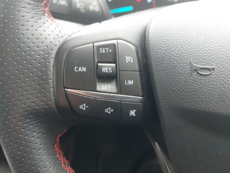 Used Ford Focus 2019 for sale - 77938830: Photo 14