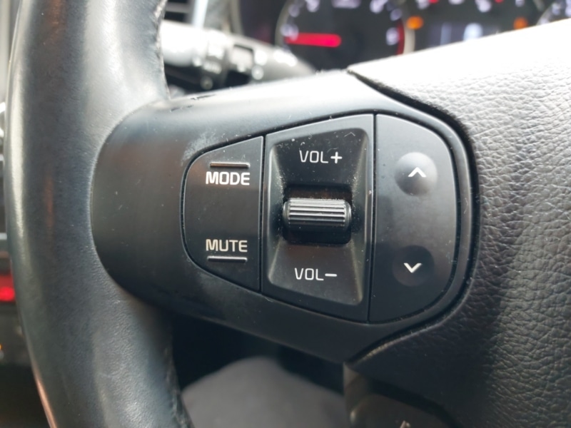 Used Kia Carens 2017 for sale - 76619222: Photo 14