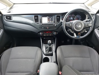 Used Kia Carens 2017 for sale - 76619222: Photo