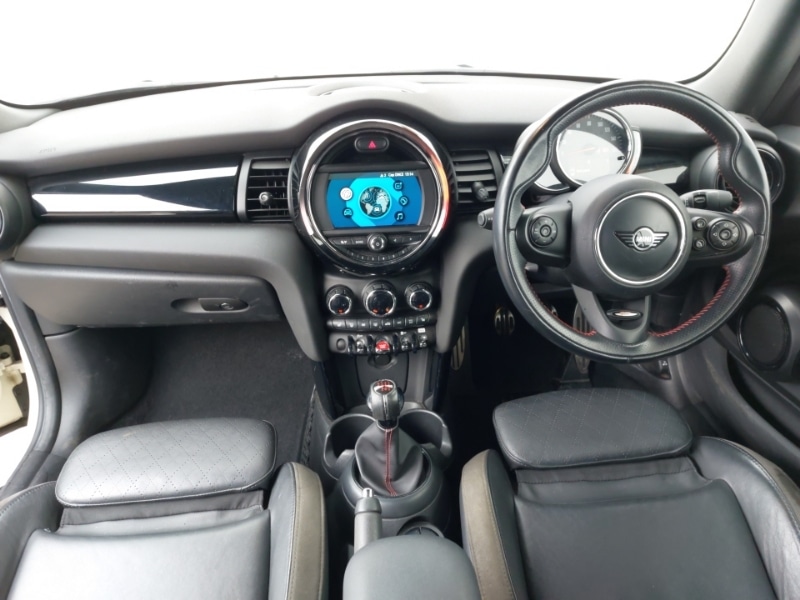 Used MINI Convertible 2018 for sale - 77108154: Photo 2