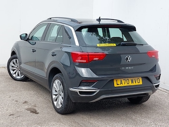 Used Volkswagen T-Roc 2021 for sale - 78747263: Photo