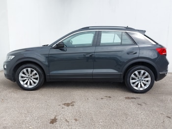 Used Volkswagen T-Roc 2021 for sale - 78747263: Photo
