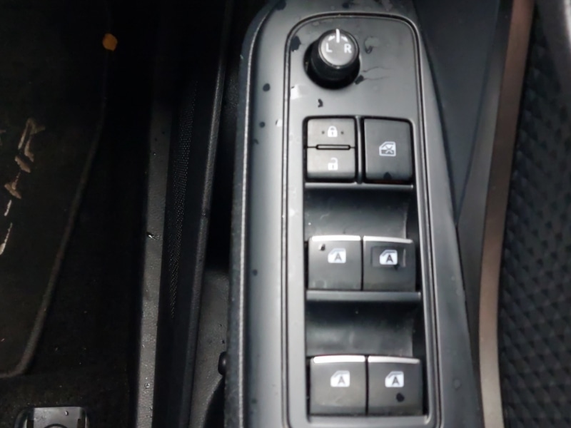 Used Toyota C-HR 2017 for sale - 78151255: Photo 18