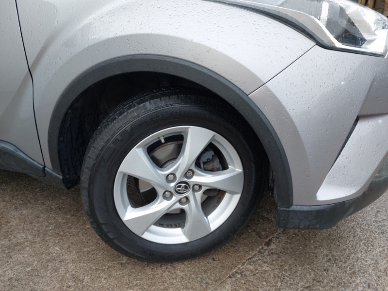 Used Toyota C-HR 2017 for sale - 78151255: Photo 9