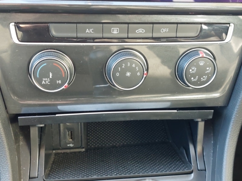 Used Volkswagen Golf 2018 for sale - 77852157: Photo 11