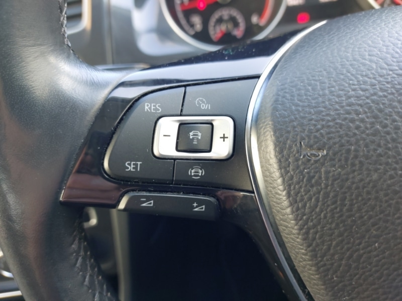 Used Volkswagen Golf 2018 for sale - 77852157: Photo 14