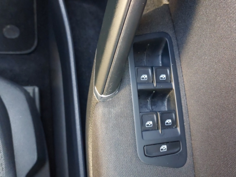 Used Volkswagen Golf 2018 for sale - 77852157: Photo 18