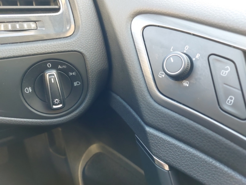 Used Volkswagen Golf 2018 for sale - 77852157: Photo 19