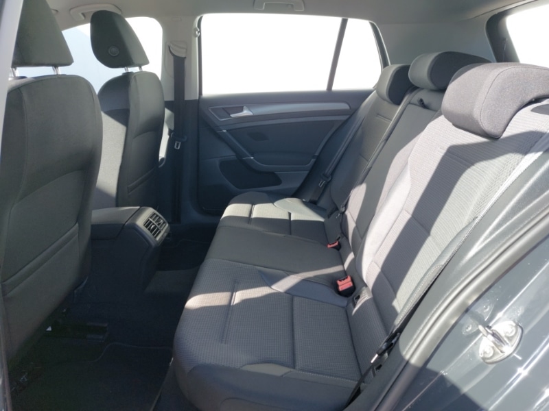 Used Volkswagen Golf 2018 for sale - 77852157: Photo 6