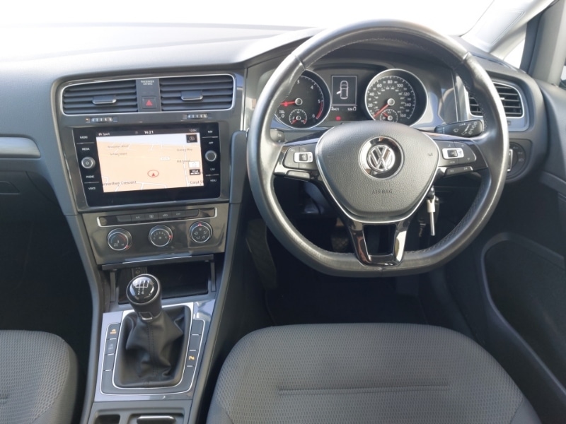 Used Volkswagen Golf 2018 for sale - 77852157: Photo 7