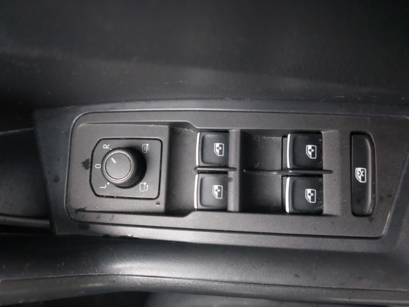 Used Volkswagen T-Roc 2019 for sale - 76741766: Photo 18