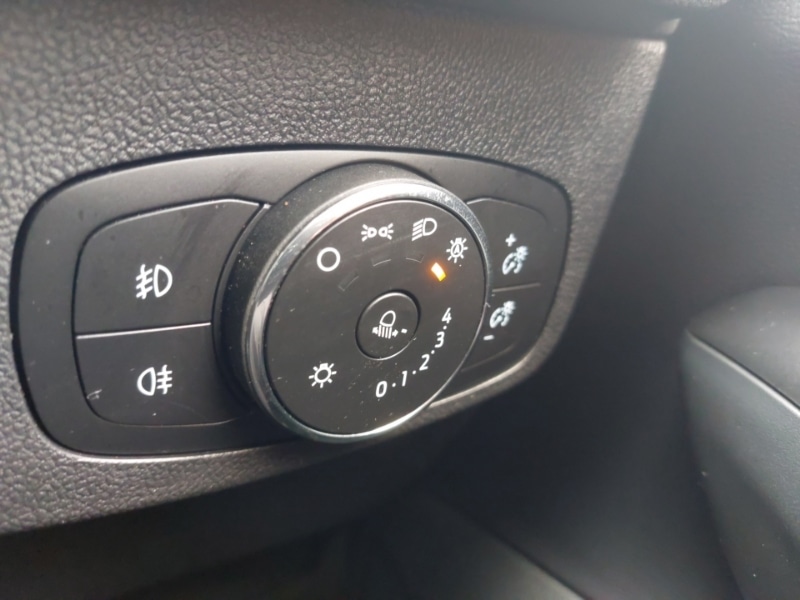 Used Ford Focus 2023 for sale - 76879804: Photo 14