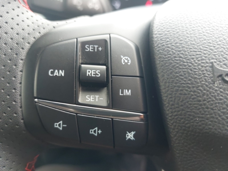 Used Ford Focus 2023 for sale - 76879804: Photo 16