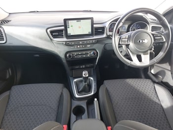 Used Kia Ceed 2019 for sale - 77660841: Photo
