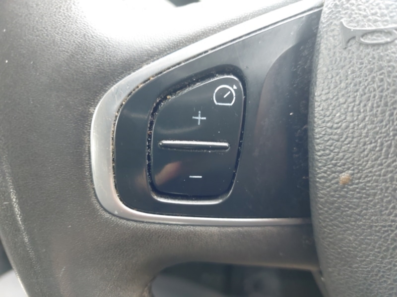 Used Renault Clio 2018 for sale - 77338145: Photo 14