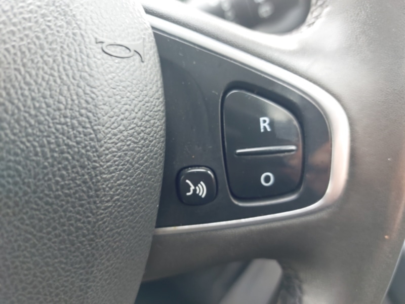 Used Renault Clio 2018 for sale - 77338145: Photo 15