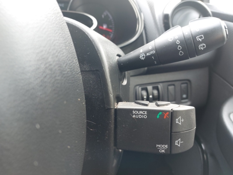 Used Renault Clio 2018 for sale - 77338145: Photo 17