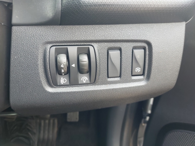 Used Renault Clio 2018 for sale - 77338145: Photo 19