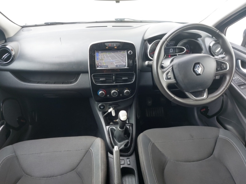 Used Renault Clio 2018 for sale - 77338145: Photo 2