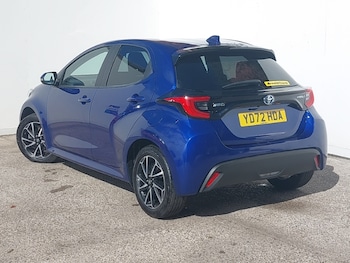 Used Toyota Yaris 2022 for sale - 75762656: Photo