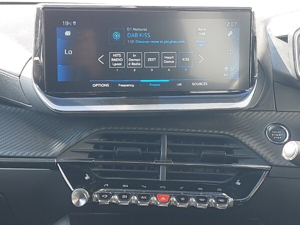 Used Peugeot 2008 2021 for sale - 76113022: Photo 10