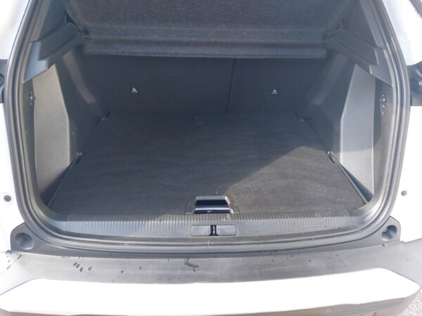 Used Peugeot 2008 2021 for sale - 76113022: Photo 8