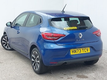 Used Renault Clio 2023 for sale - 79056520: Photo