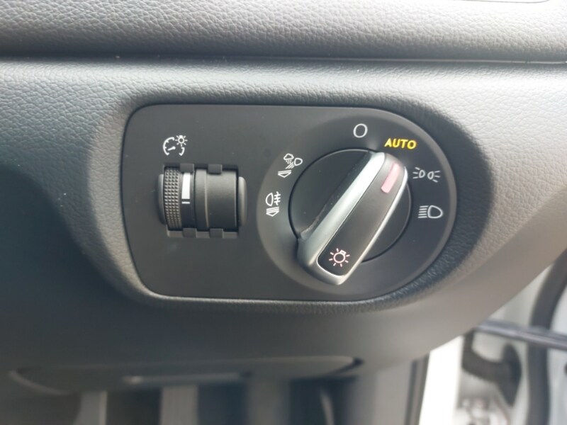 Used Audi Q3 2018 for sale - 76358768: Photo 19