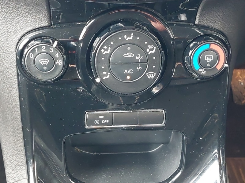 Used Ford Fiesta 2016 for sale - 76629386: Photo 11