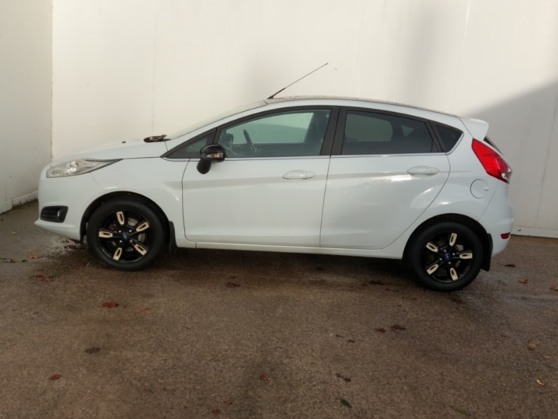 Used Ford Fiesta 2016 for sale - 76629386: Photo 4