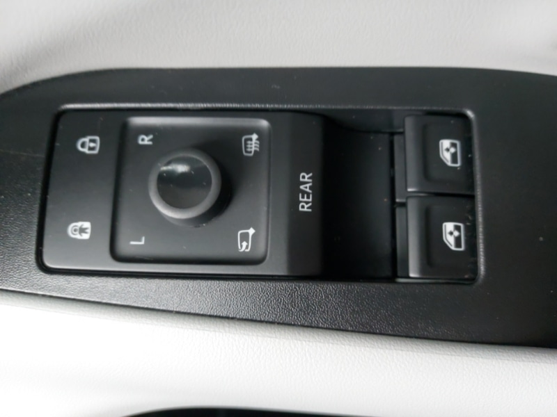 Used Ford Explorer 2025 for sale - 76906456: Photo 17