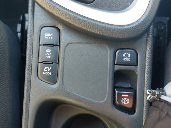 Used Toyota Yaris Cross 2022 for sale - 76053928: Photo 18