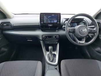 Used Toyota Yaris 2022 for sale - 75796263: Photo
