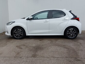 Used Toyota Yaris 2022 for sale - 75796263: Photo