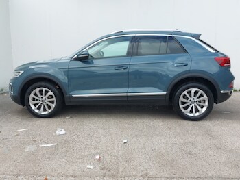 Used Volkswagen T-Roc 2024 for sale - 75424342: Photo