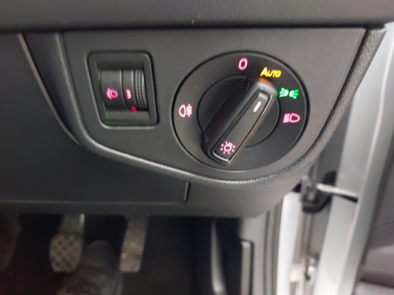 Used Volkswagen Polo 2018 for sale - 76564164: Photo 18