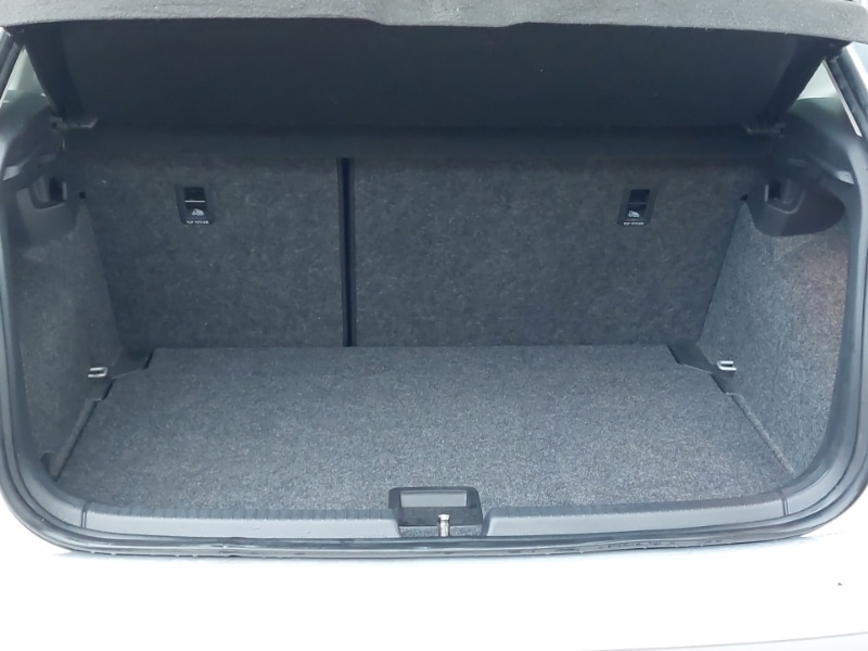 Used Volkswagen Polo 2018 for sale - 76564164: Photo 8