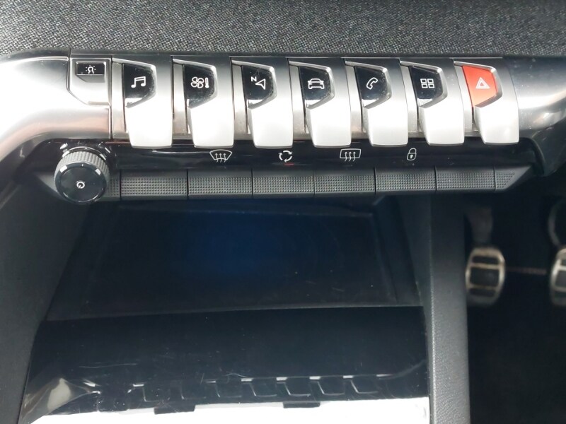 Used Peugeot 3008 2018 for sale - 77731392: Photo 11