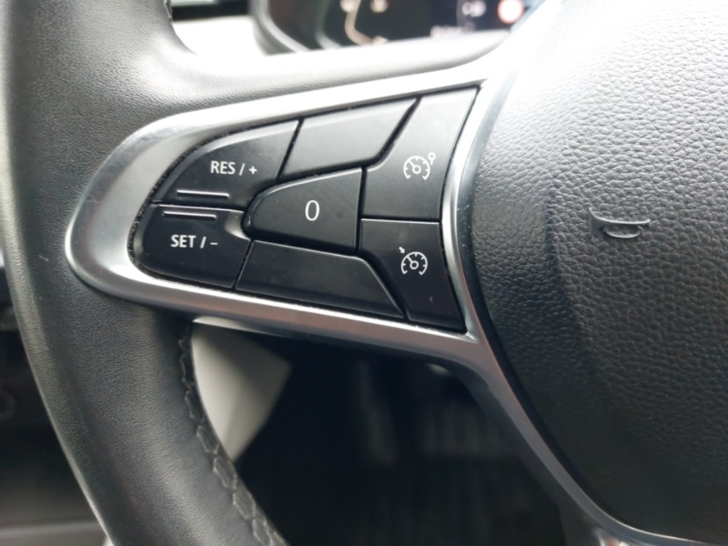 Used Renault Clio 2021 for sale - 76834153: Photo 14