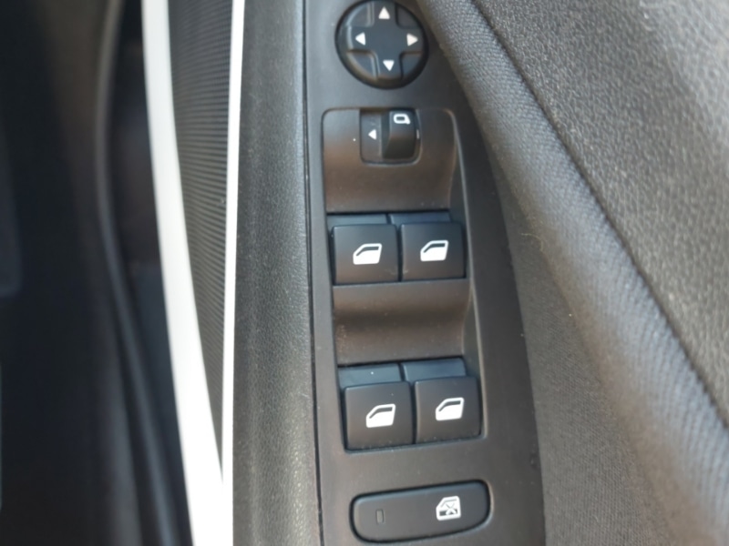 Used Vauxhall Crossland 2021 for sale - 77942773: Photo 18