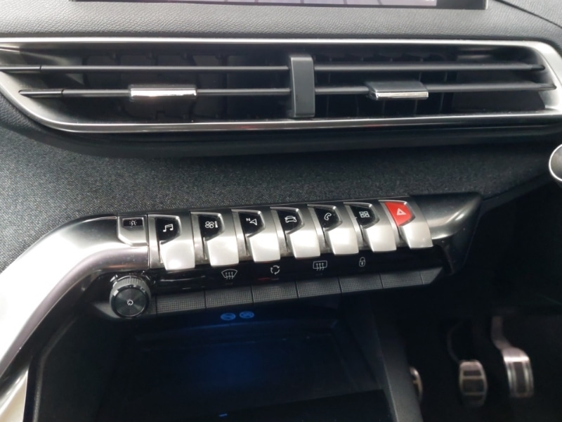 Used Peugeot 3008 2018 for sale - 77189959: Photo 11